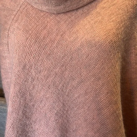 NWT  Chico's Cozy Cowlneck Poncho Mellow Rose with metallic Shimmer and … - Picture 6 of 9